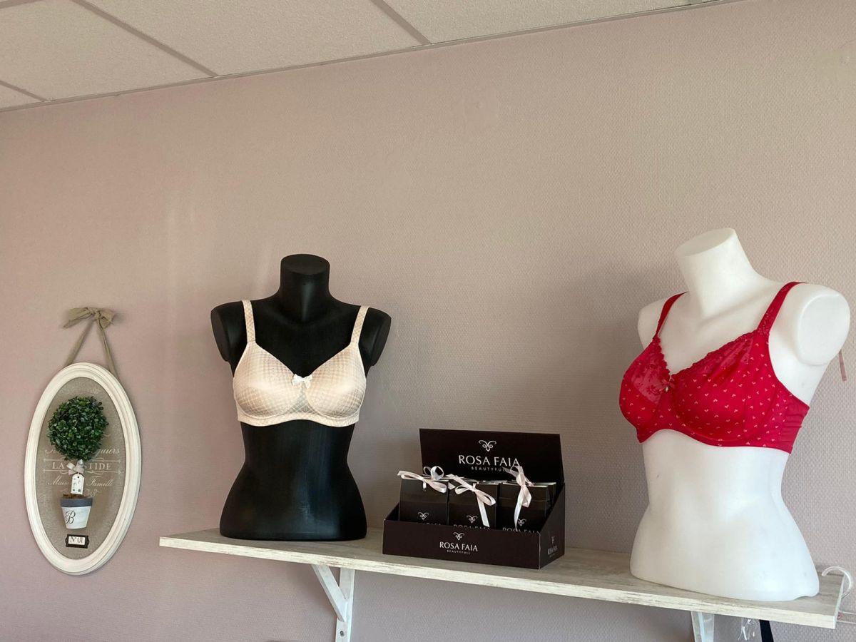 Modèles de soutien-gorge toutes tailles et pour prothèses mammaires Modèles de soutien-gorge toutes tailles et pour prothèses mammaires
